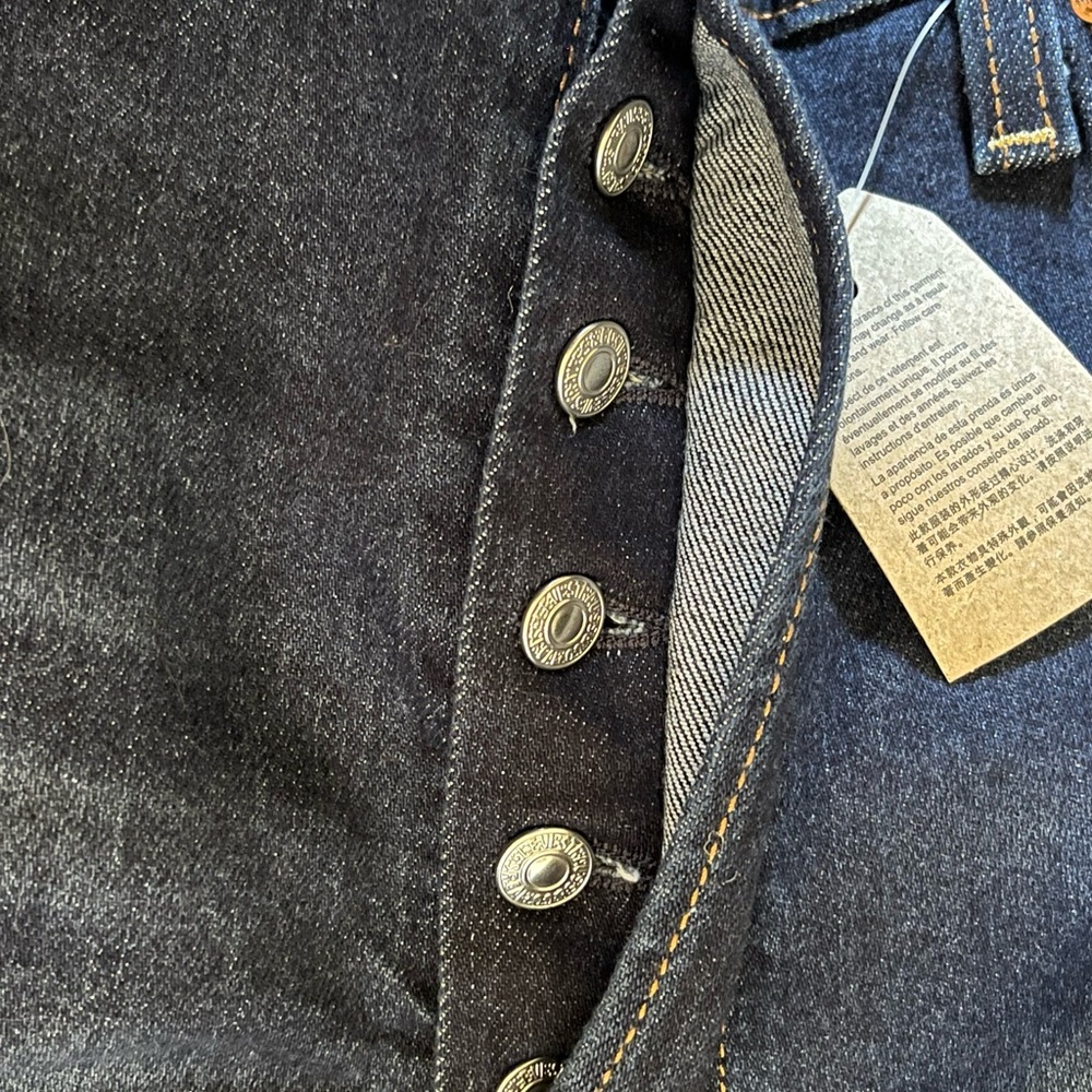 Levi's Ribcage Straight Ankle Distressed Jeans - Picture 13 of 15
